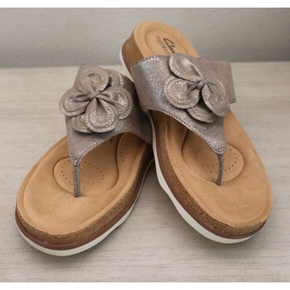 Clarks 26164864 WMN Sz 9M Taupe Metallic Brynn Style Leather Slip-On Sandals - Picture 9 of 10
